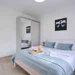 Bonaca With Jacuzzi * Privlaka (Zadar)