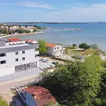 Bonaca With Jacuzzi Apartamento