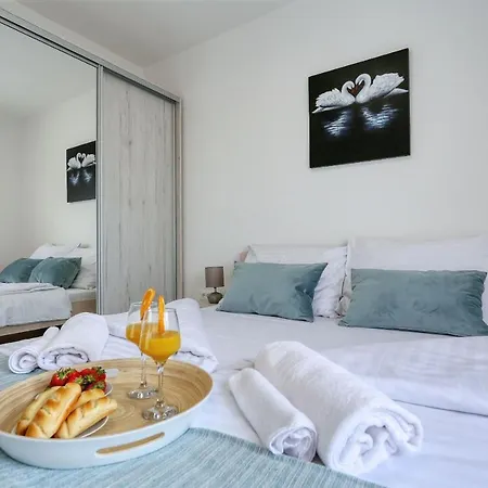 Bonaca With Jacuzzi Apartament