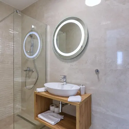 شقة Bonaca With Jacuzzi