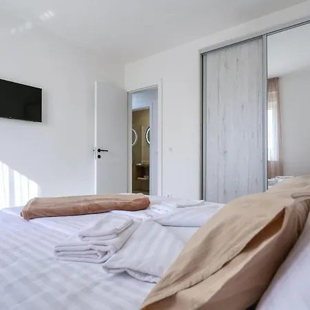 Bonaca With Jacuzzi Apartament *