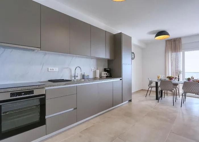 Bonaca With Jacuzzi Апартаменты Привлака