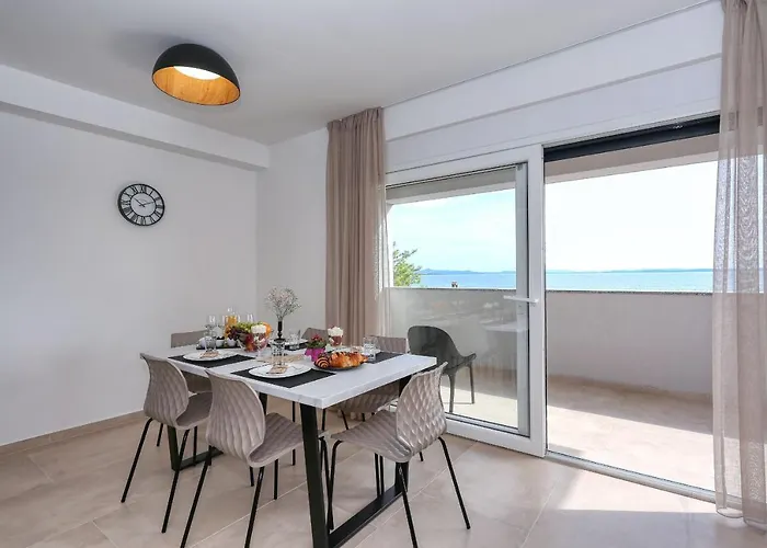 Bonaca With Jacuzzi Апартаменты