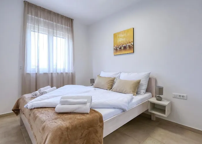 Bonaca With Jacuzzi Апартаменты Привлака