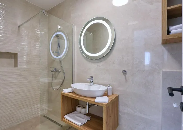 Апартаменты Bonaca With Jacuzzi