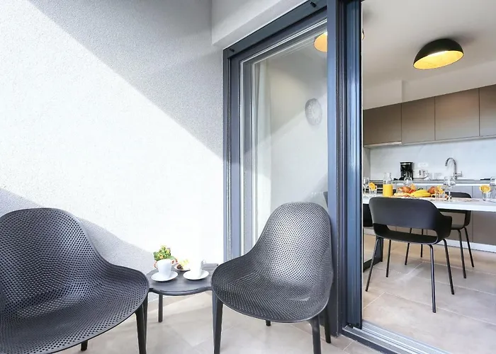 Апартаменты Bonaca With Jacuzzi Привлака