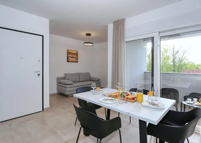 Bonaca With Jacuzzi Апартаменты Привлака