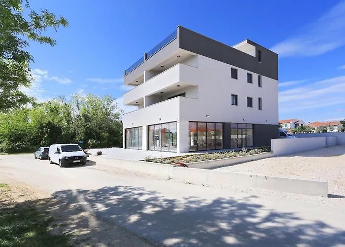 Bonaca With Jacuzzi * Привлака