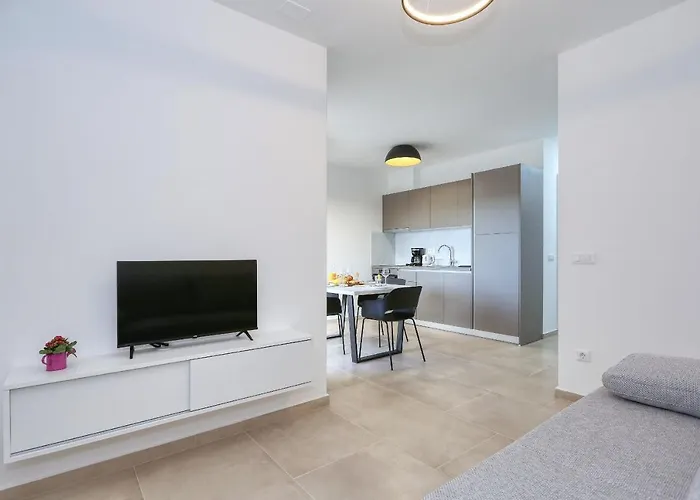 Bonaca With Jacuzzi * Privlaka (Zadar)