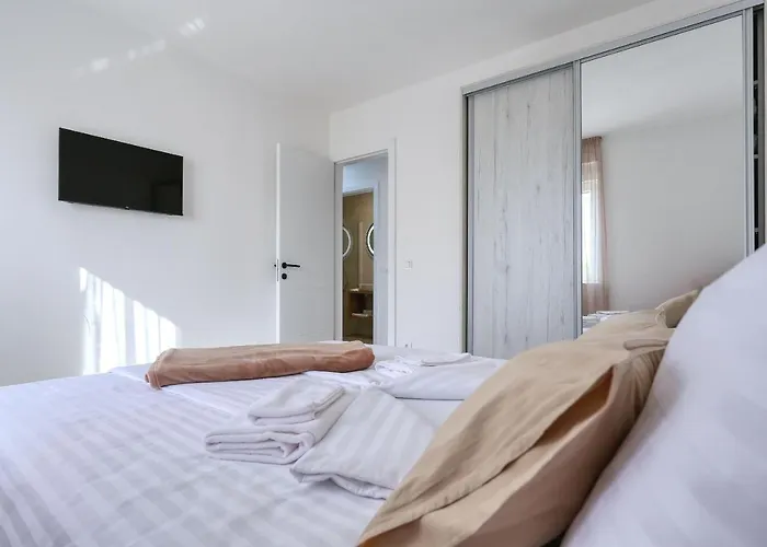 Bonaca With Jacuzzi Апартаменты *