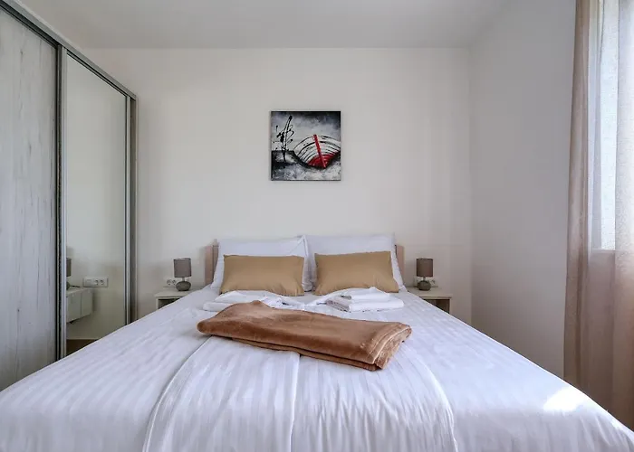 Bonaca With Jacuzzi * Привлака