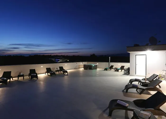 Bonaca With Jacuzzi * Privlaka (Zadar)