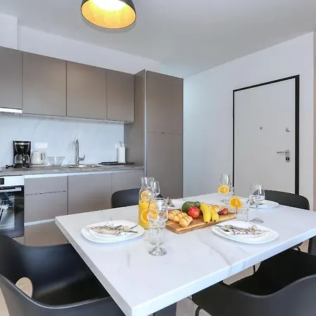 Bonaca With Jacuzzi * Privlaka