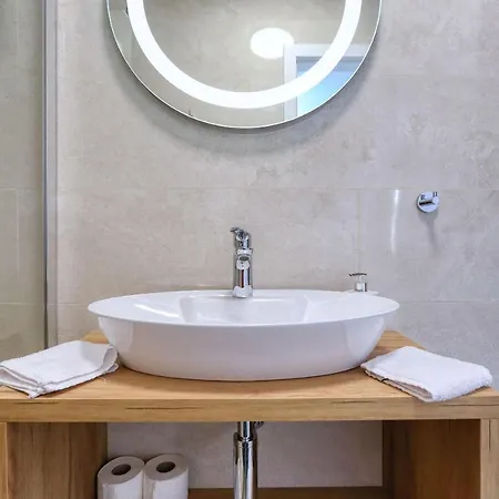 Bonaca With Jacuzzi Apartman