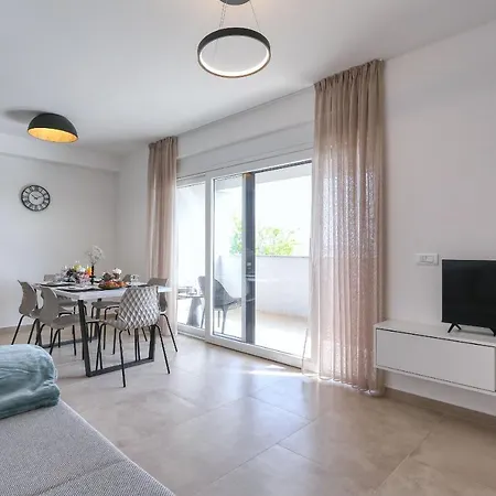 Bonaca With Jacuzzi Privlaka (Zadar)