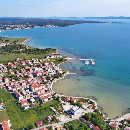 Bonaca With Jacuzzi Apartment Privlaka (Zadar)