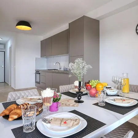 Apartment Bonaca With Jacuzzi *