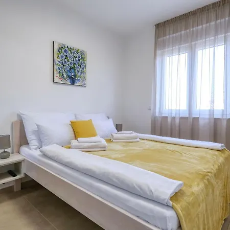 Apartman Bonaca With Jacuzzi