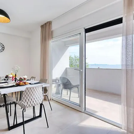 Bonaca With Jacuzzi Apartman